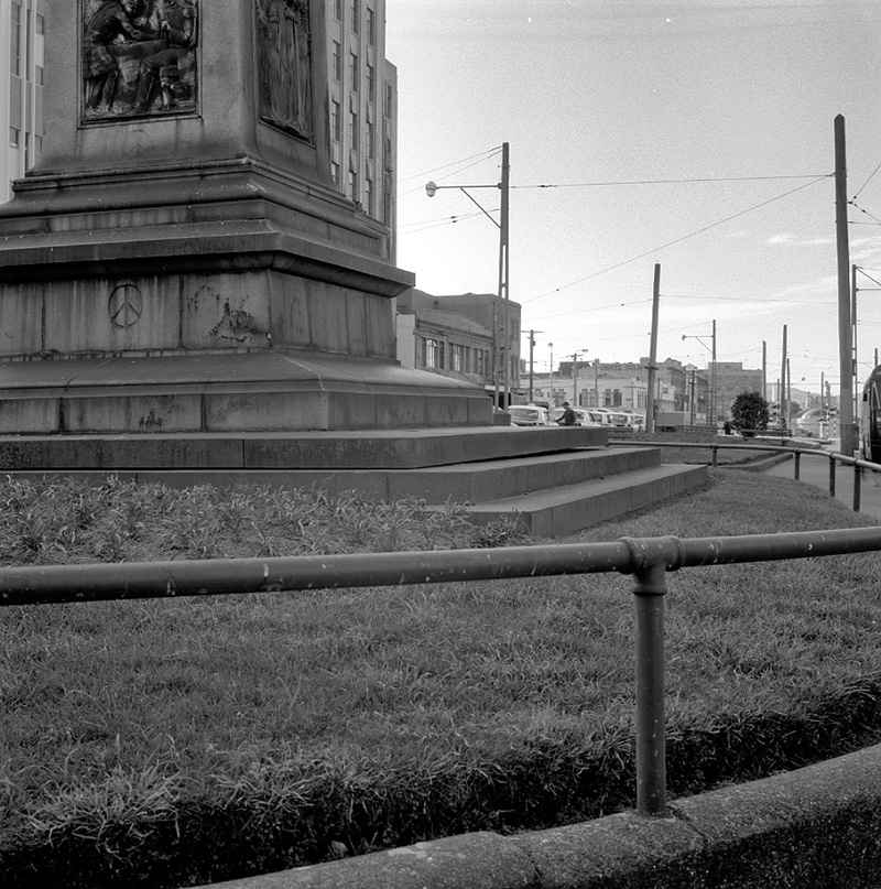 c. Queen Victoria Statue, Kent Terrace
