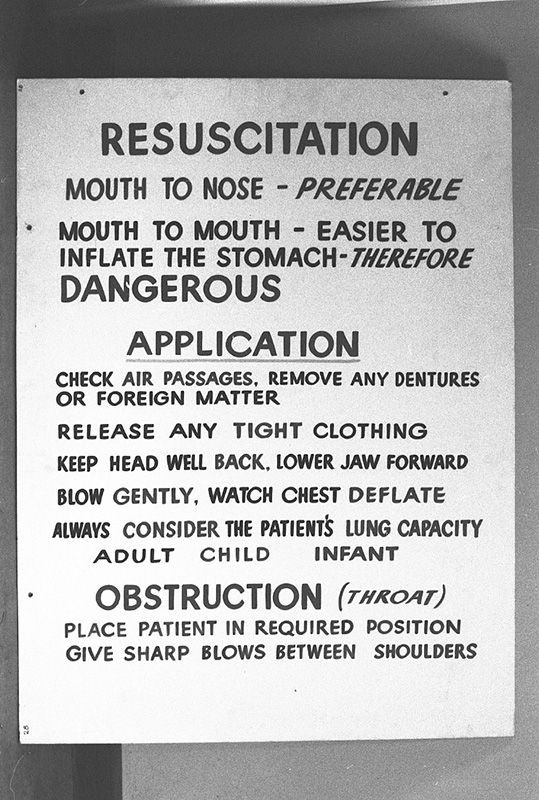 c. Civil Defence, Copies Instruction Signs