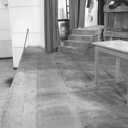 i. Concert Chamber, damage by Unity Theatre