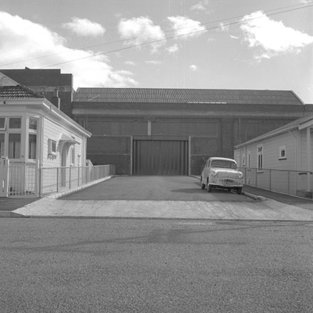 a. Bus Barn, Kilbirnie