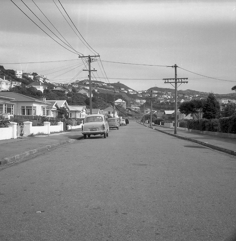 a. Glamis Avenue