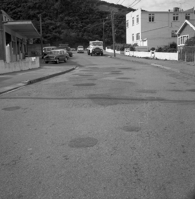 b. Glamis Avenue