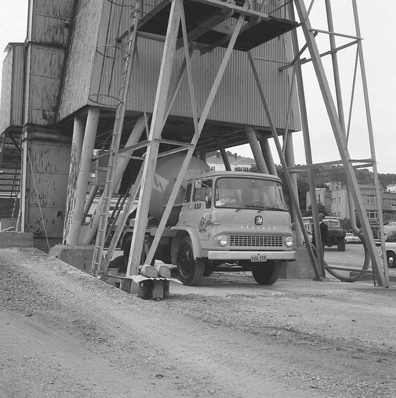 e. Agitator truck at Corp yard &amp; Tully St job