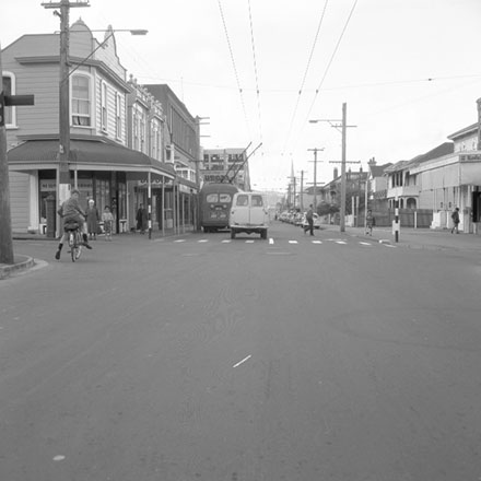 a. Traffic, Willis St - Abel Smith St