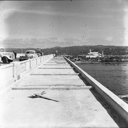 b. New Pipe Bridge, Petone