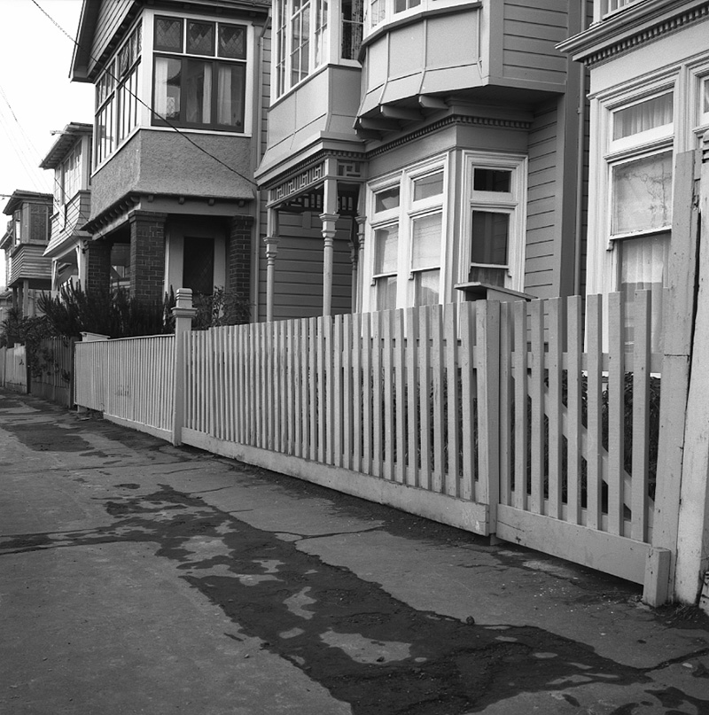 e. Fences, nos 58-78 Tinakori Rd