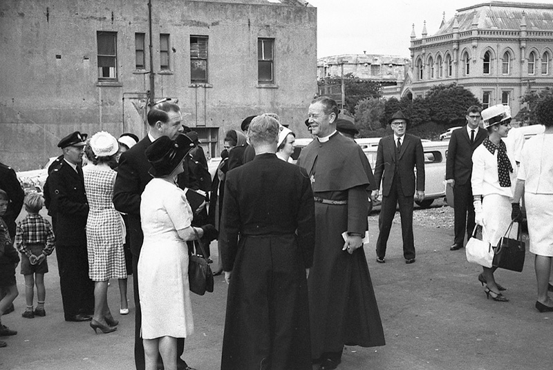 au. Safety Week, Traffic Dept