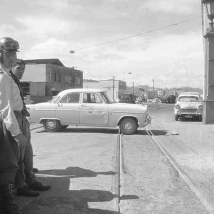 a. Traffic - Waterloo Quay