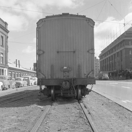 d. Traffic - Waterloo Quay