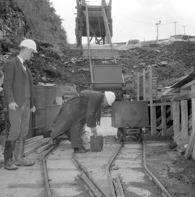 e. Wilton Road tunnel