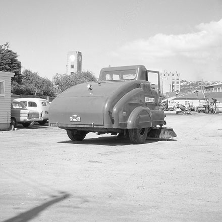 b. No 536 Austin Western