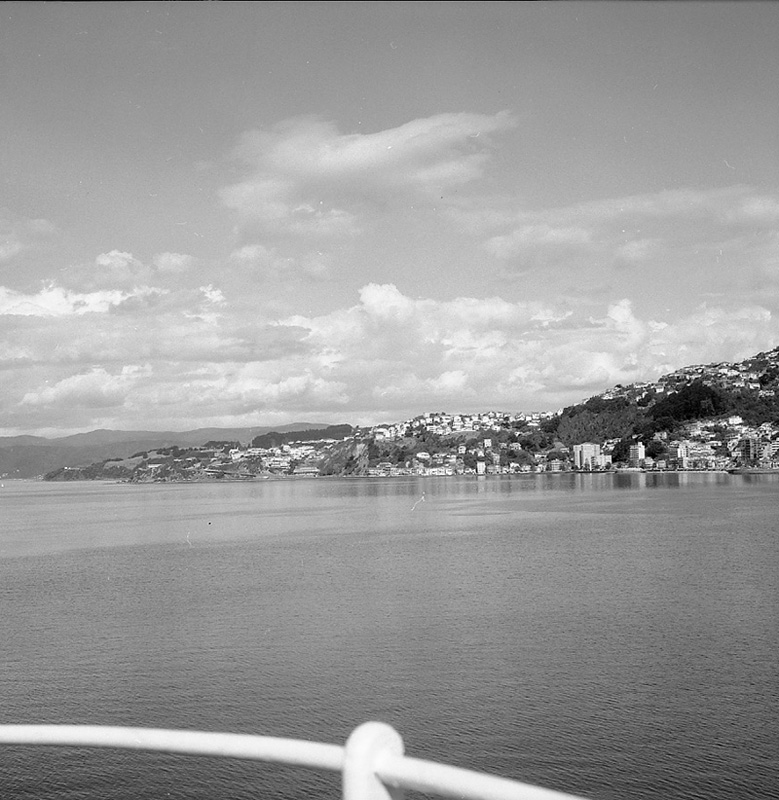 b. Panorama, Waterfront