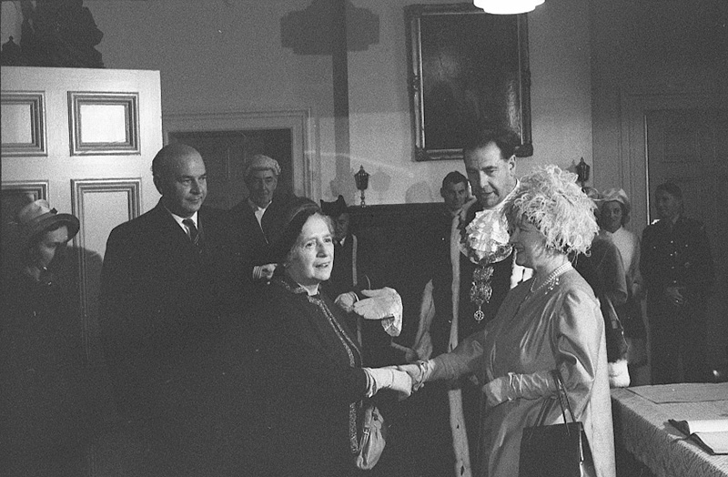 u. HM the Queen Mother Reception