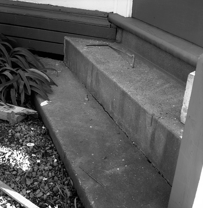 b. No 100 Hobson Street