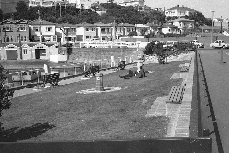 aa. Traffic/buildings