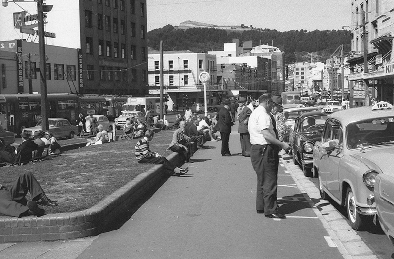 ao. Traffic/buildings