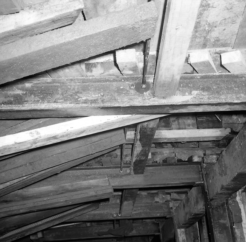 b. Wilton Road, Drainage tunnel