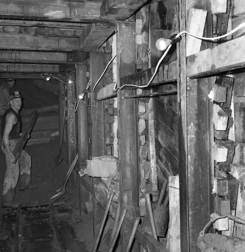 d. Wilton Road, Drainage tunnel