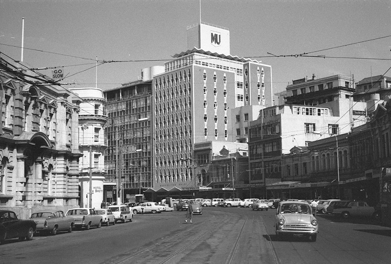 s. Traffic/buildings