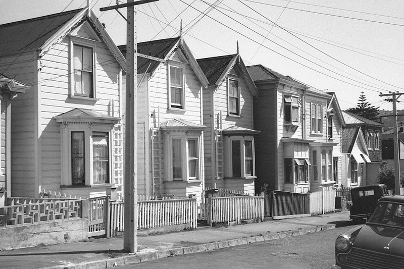 w. Traffic/buildings