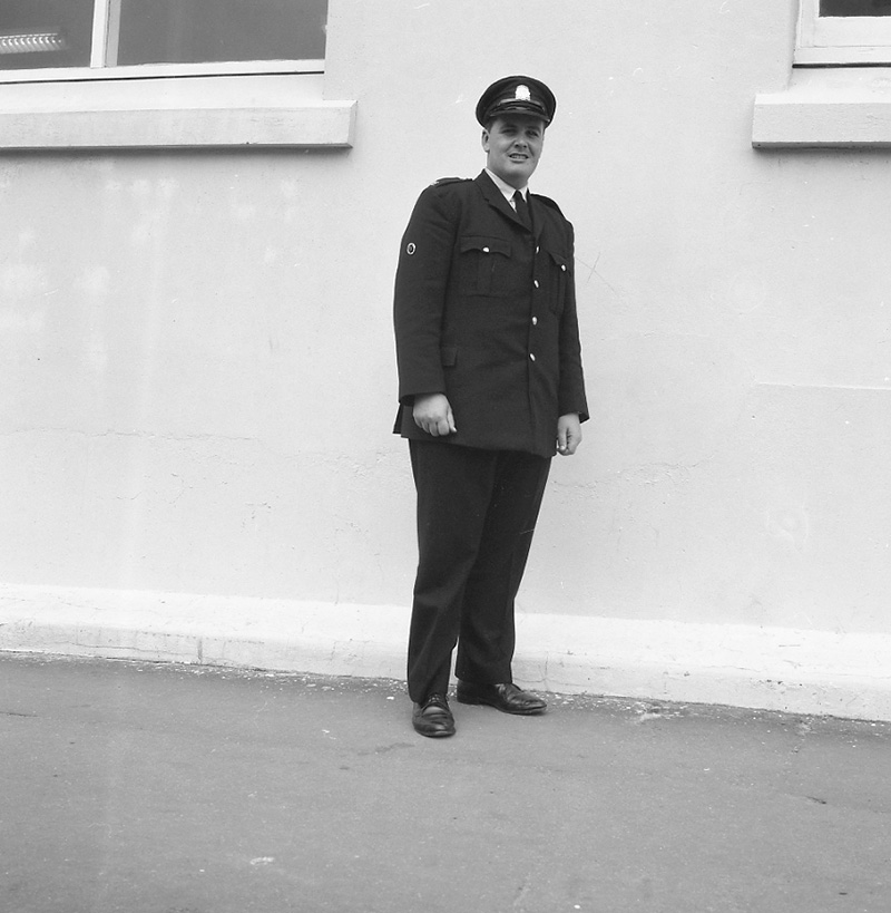 d. Traffic House, Traffic officers