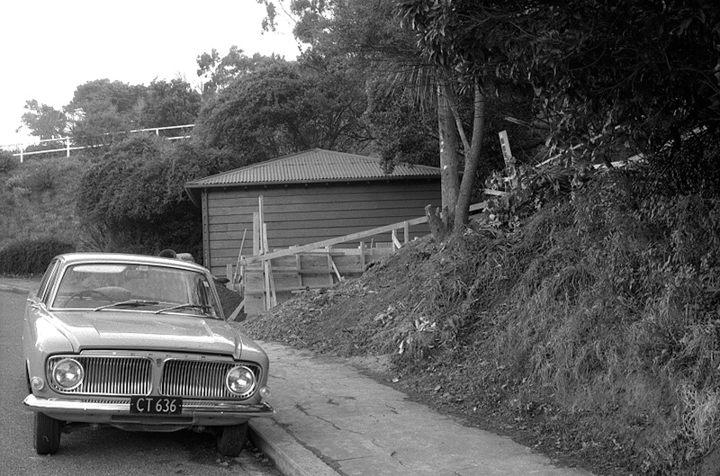 i. Oban Street, garage