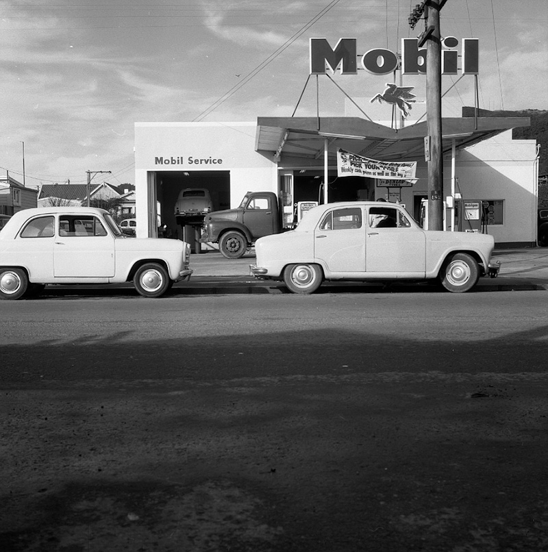 b. No 240 Karori Road