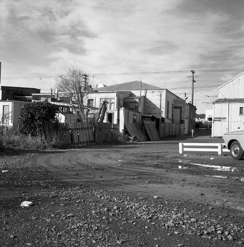 f. No 240 Karori Road