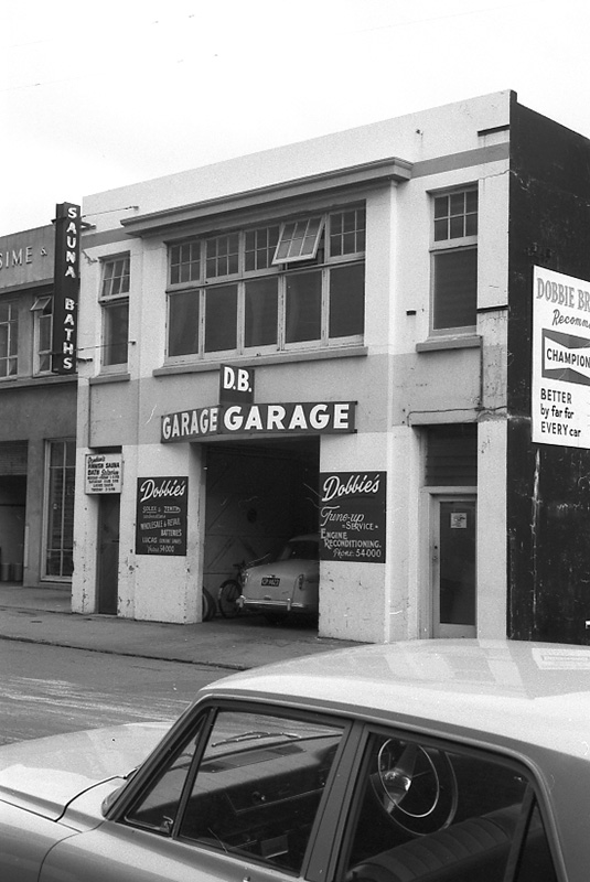 ad. Traffic Buildings