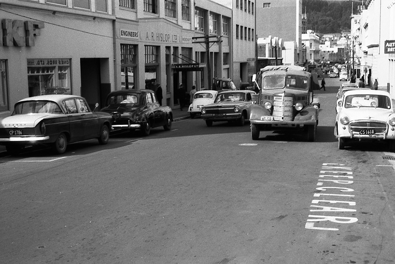 r. Traffic Buildings