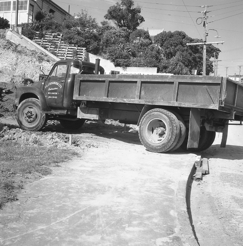 a. Nos 1-3 Washington Avenue