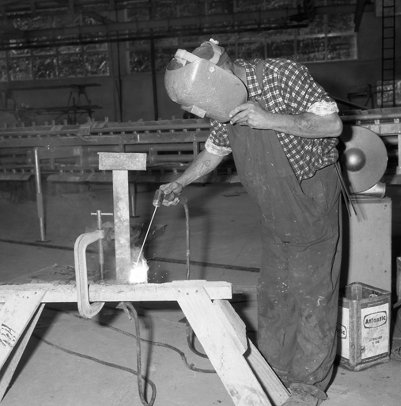 b. Welder, abattoirs