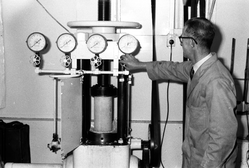 q. Laboratory, Corporation yard