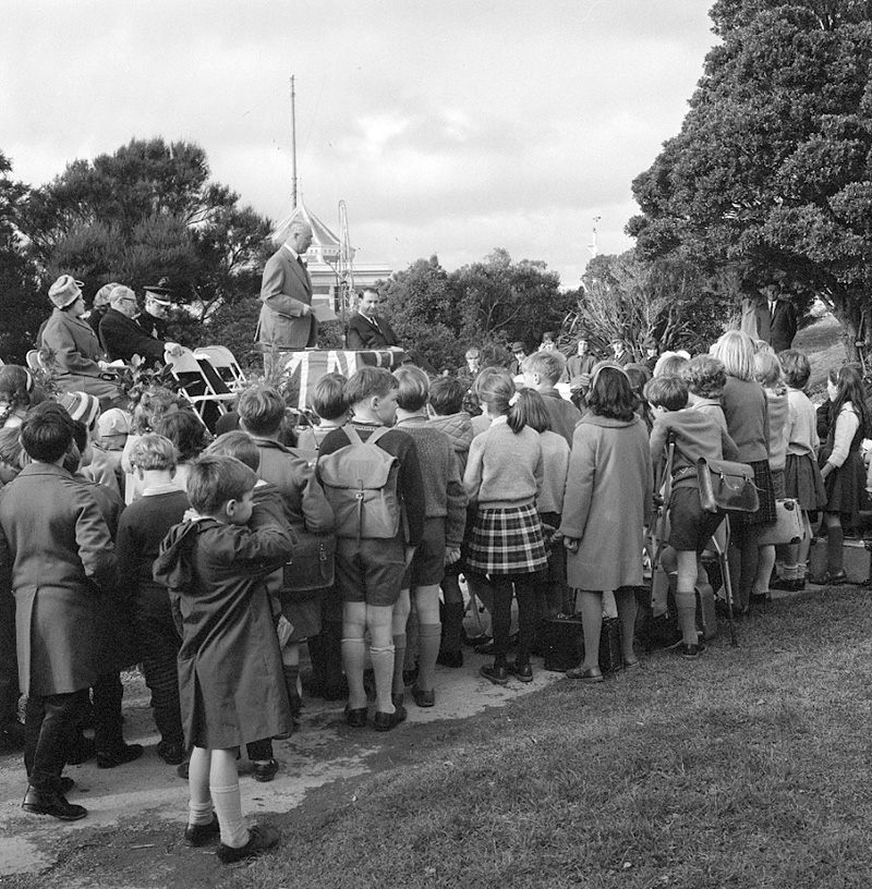 k. Arbor Day, Botanic Garden