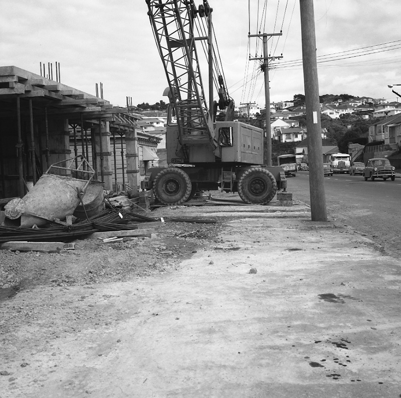 e. Footpath, Disraeli Street - Main Road Johnsonville
