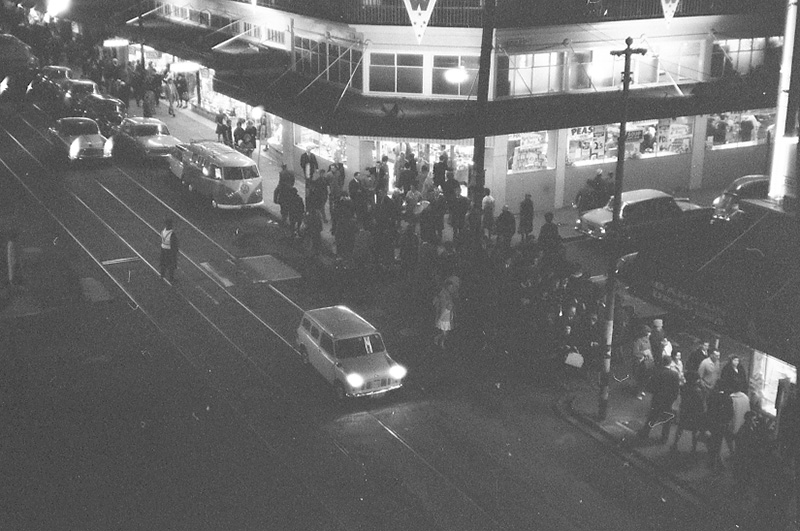 x. Traffic, Cuba St