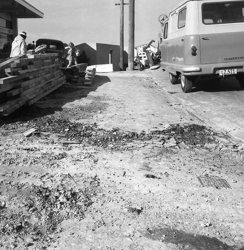 b. Carlton-Gore Road