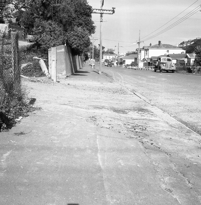 b. Clyde St