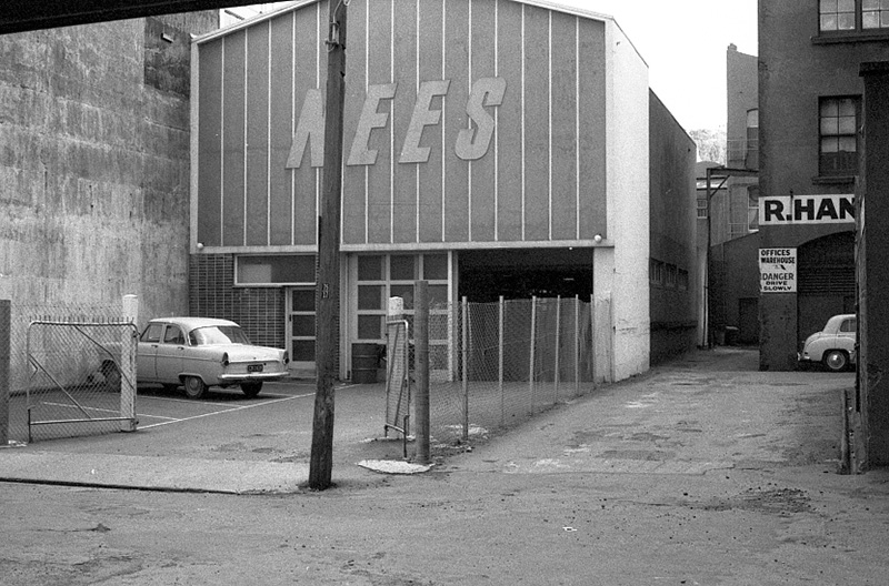 i. Cuba Street, Rear entrances