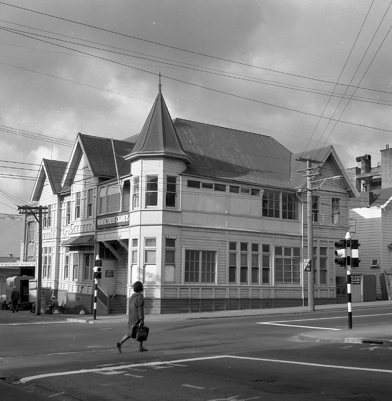 b. Willis St-Ghuznee St