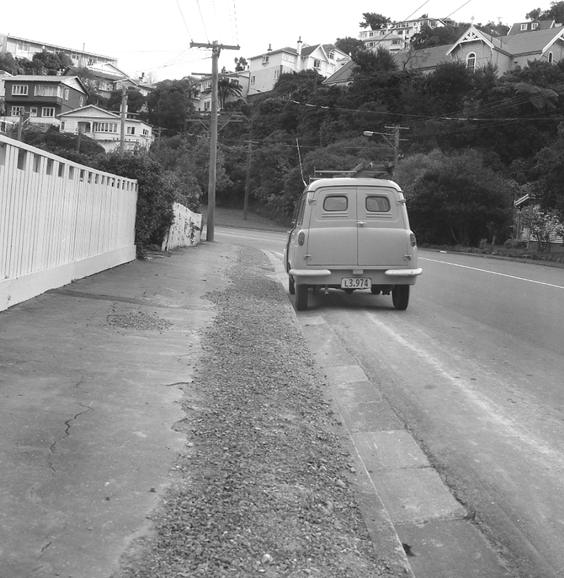 i. Glenmore St, footpath