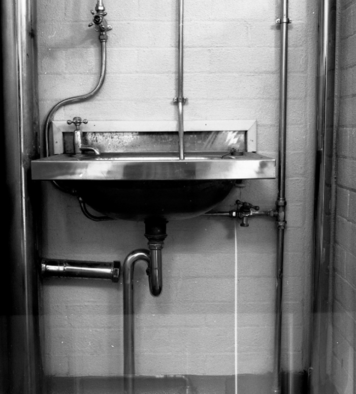 d. Conveniences, Courtenay Place