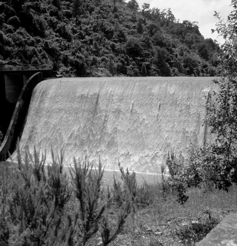 e. Pipe Bridge Petone. Gear Island. Morton Dam