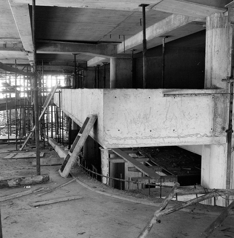 g. Lombard Street Parking buildings