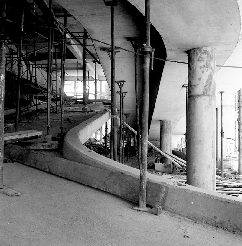 h. Lombard Street Parking buildings