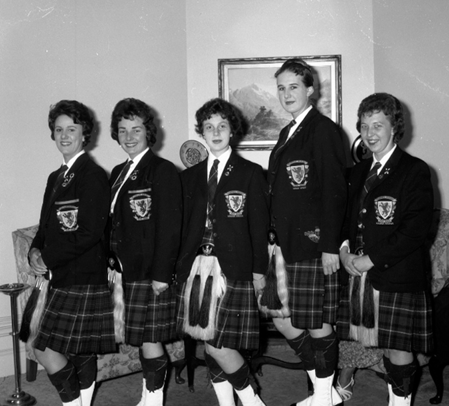 d. Wagga-Wagga Pipe Band