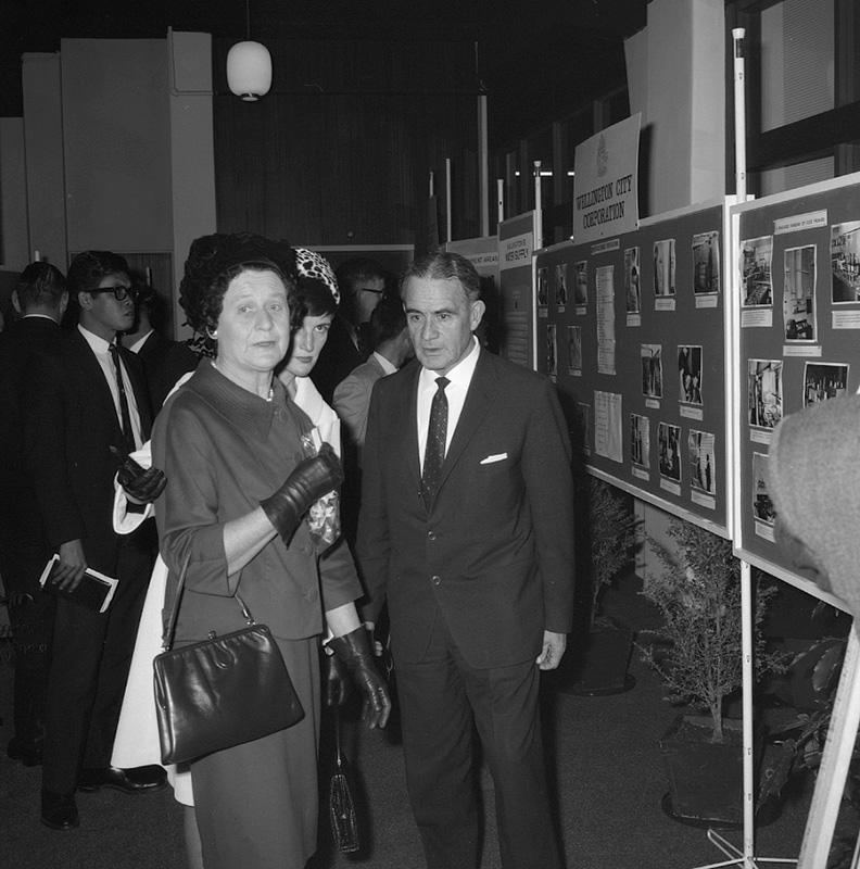 f. Display Centre Health Exhibition