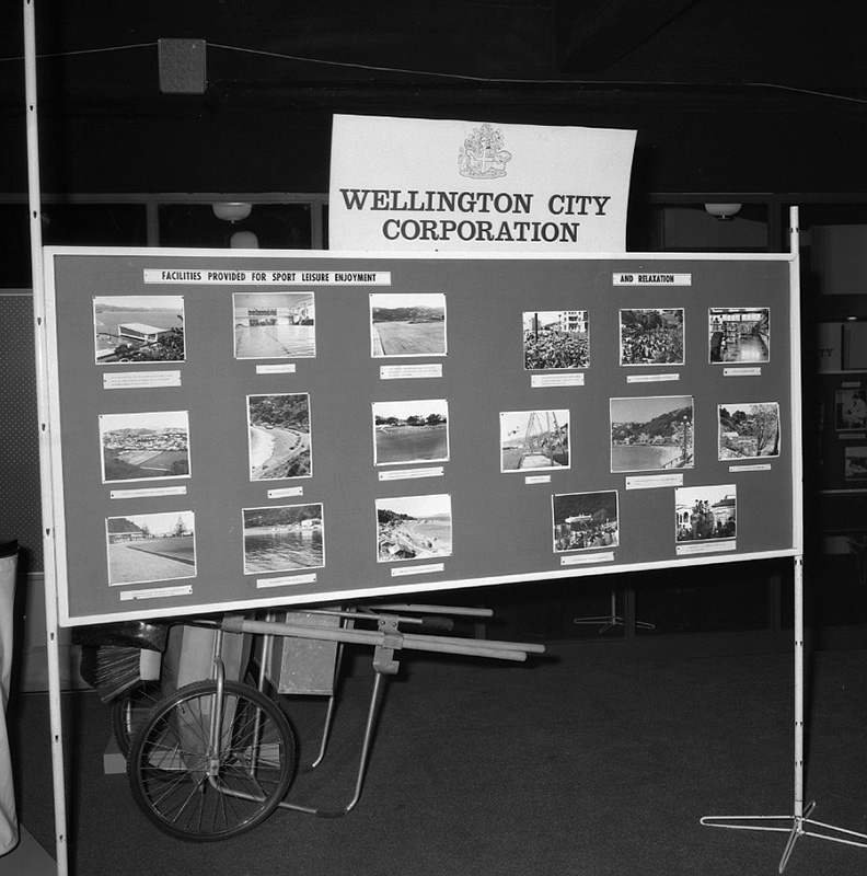 b. Display Centre Health Exhibition