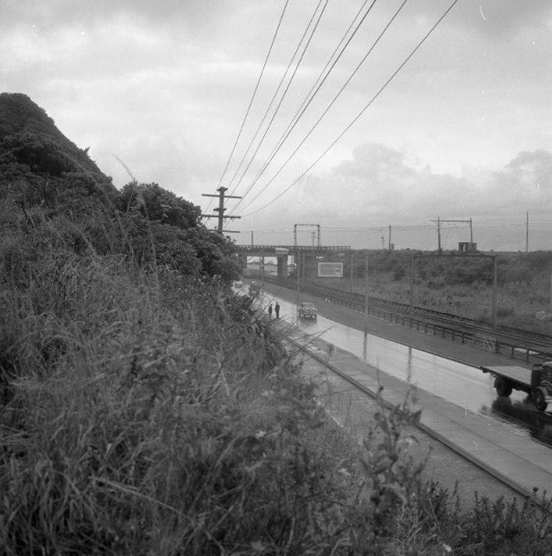 b. Panorama Hutt Rd Traffic