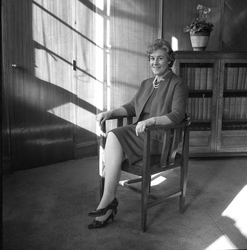 i. Mr FW Pringle, town clerk